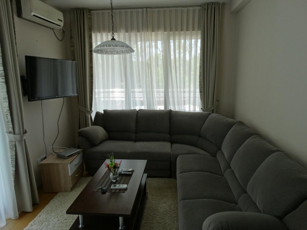 Agape Apartments Tivat Extérieur photo