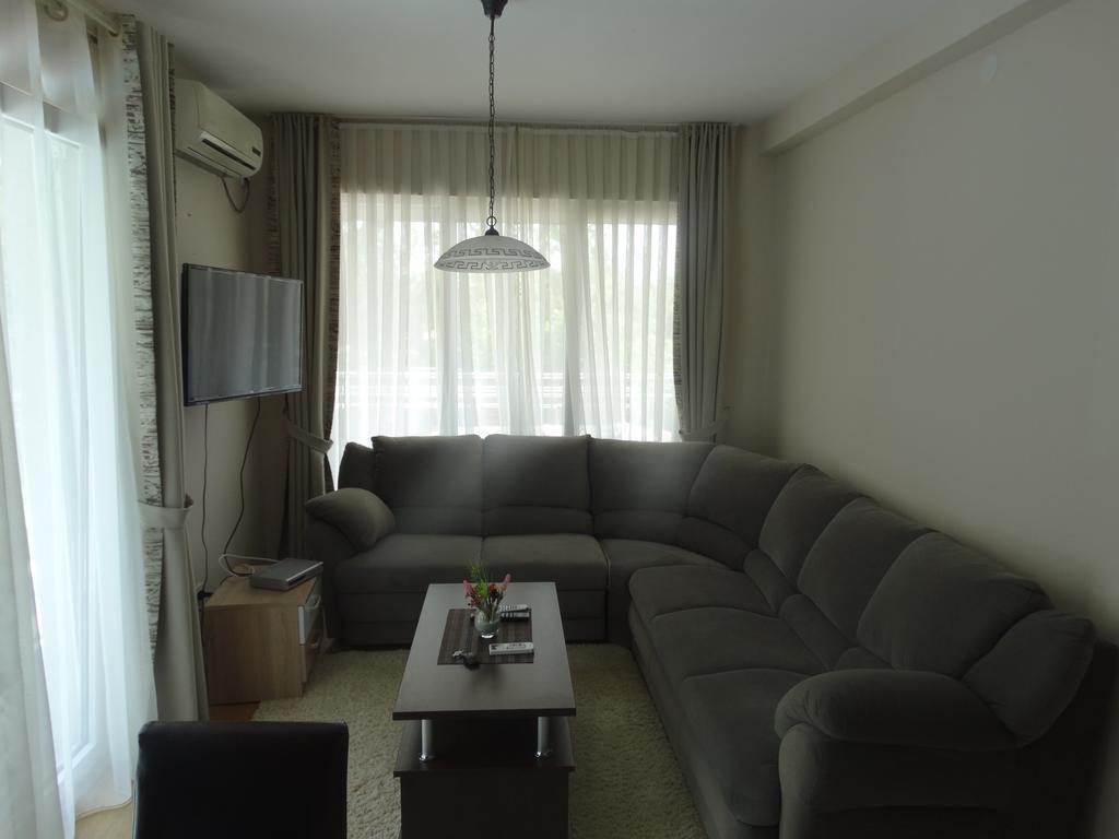 Agape Apartments Tivat Extérieur photo